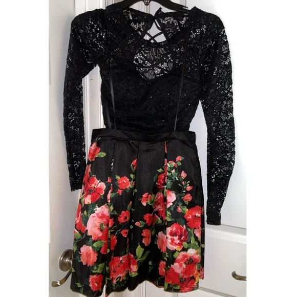 NWT Sequin Hearts 2 Piece Set - Picture 5 of 9